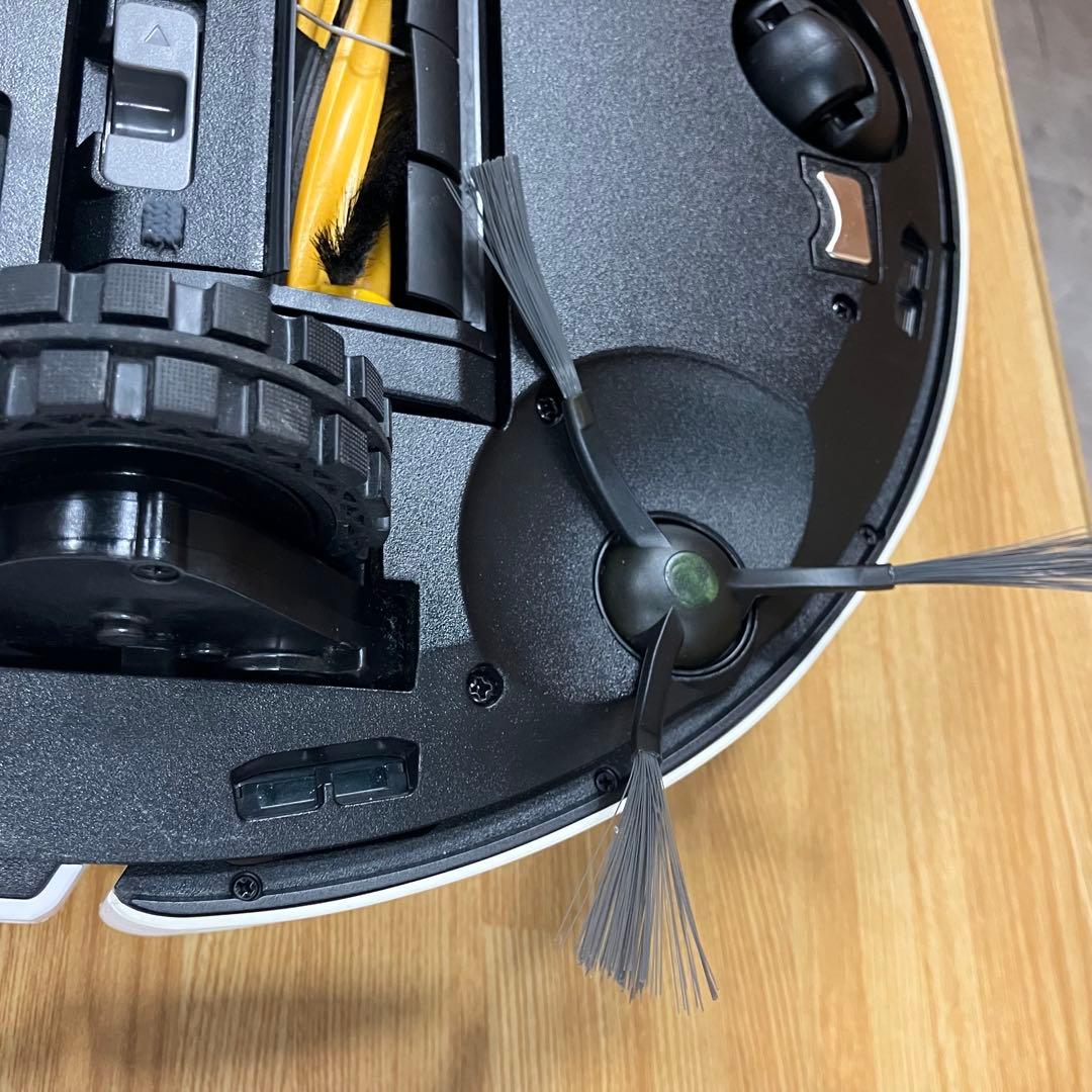 一都三県限定　配送無料　ロボット掃除機　ECOVACS DEEBOT N8+