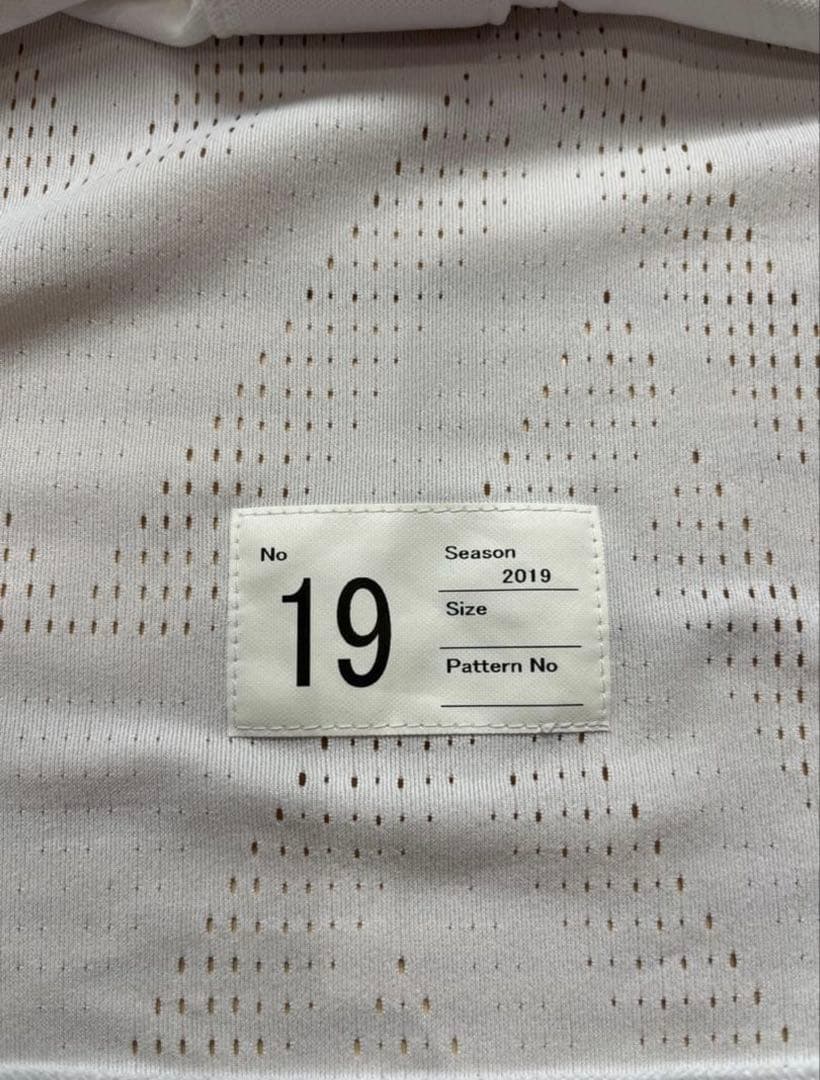 貴重タグ付き★ジャイアンツ上原浩治直筆サイン入り★現役最終年プロコレユニフォーム