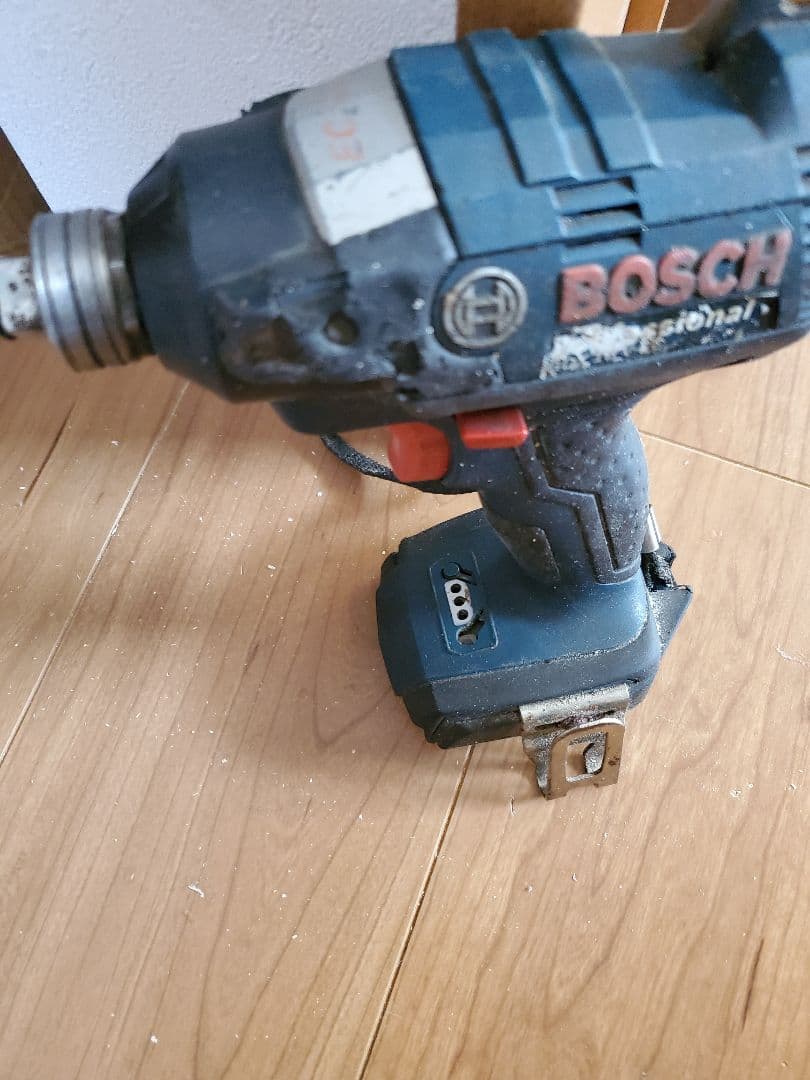 bosch プロ用 インパクトレンチ兼インパクトドライバー（ECモーター）