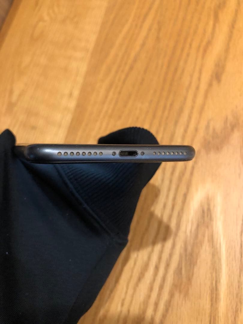 iPhone 8 Plus 64GB Docomo系