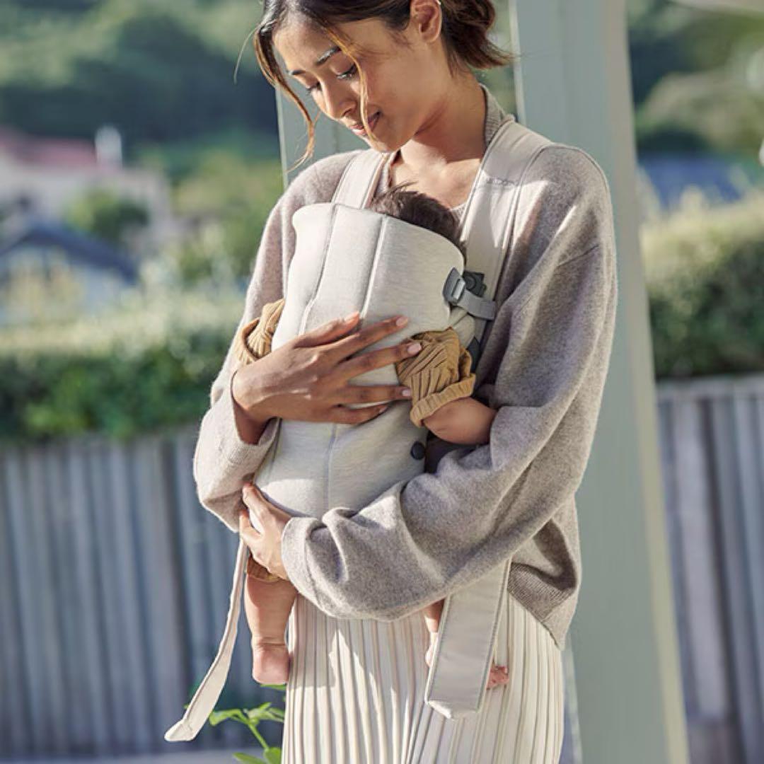 人気 ベビービョルン ベビーキャリア MINI 3D ジャージー ライトベージュ