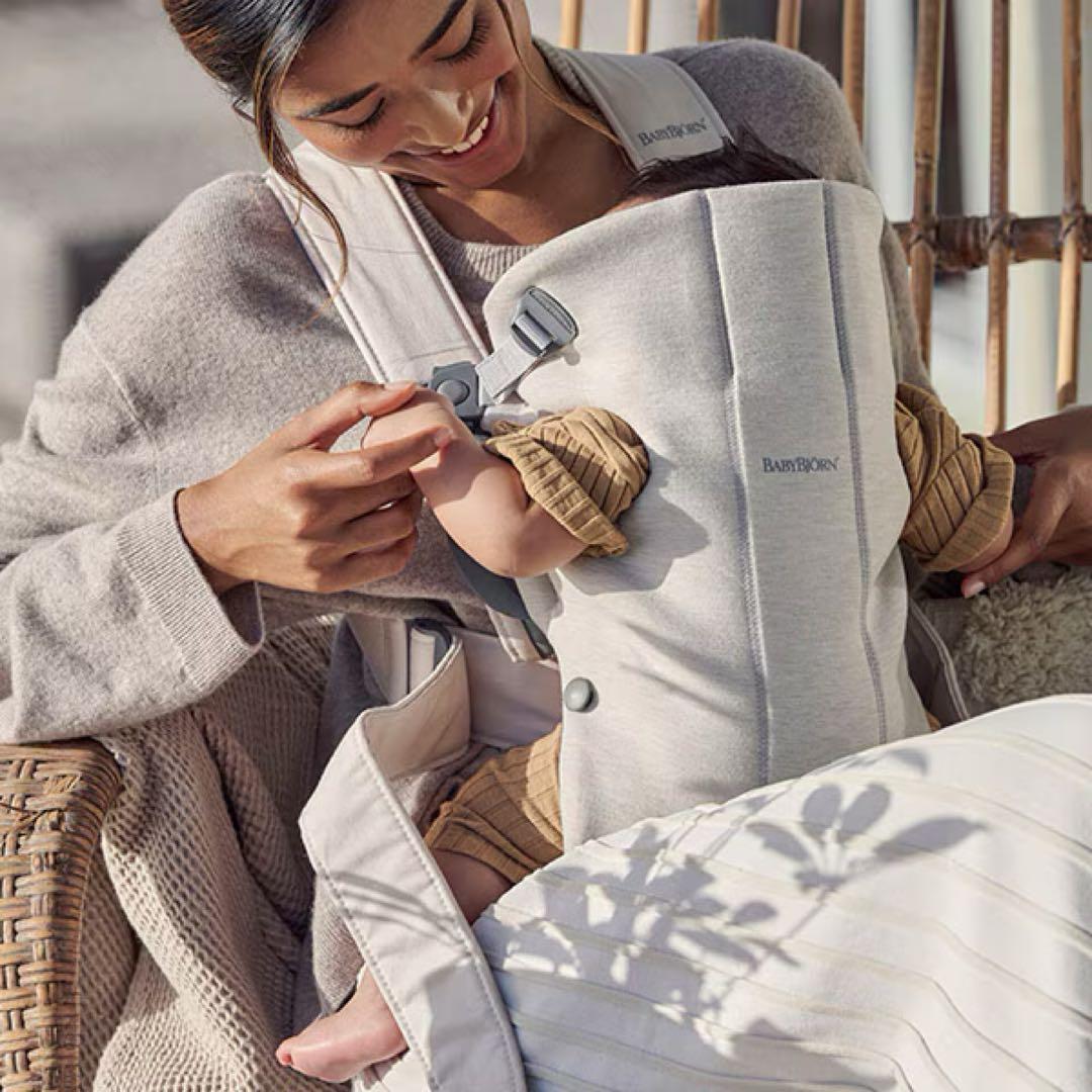 人気 ベビービョルン ベビーキャリア MINI 3D ジャージー ライトベージュ