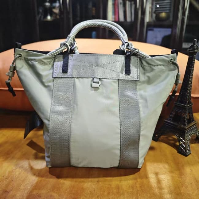 Topologie ナイロン製 ショルダーバッグ シルバー グレー ブラック