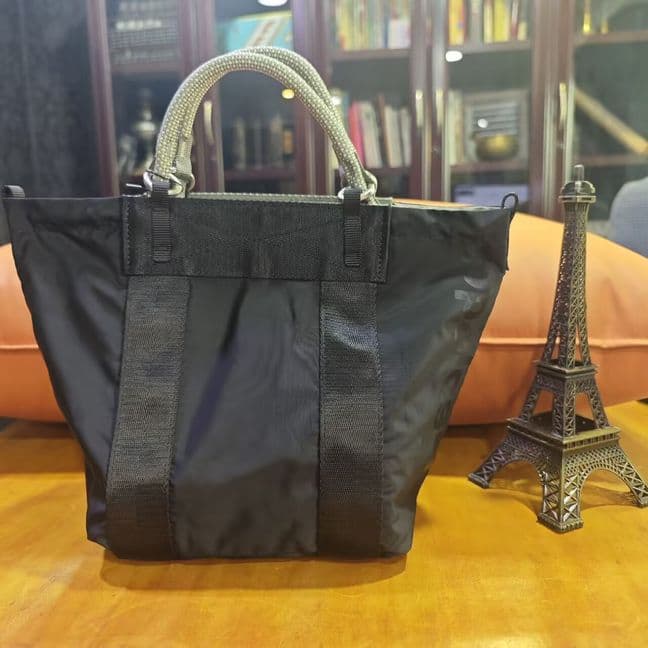 Topologie ナイロン製 ショルダーバッグ シルバー グレー ブラック