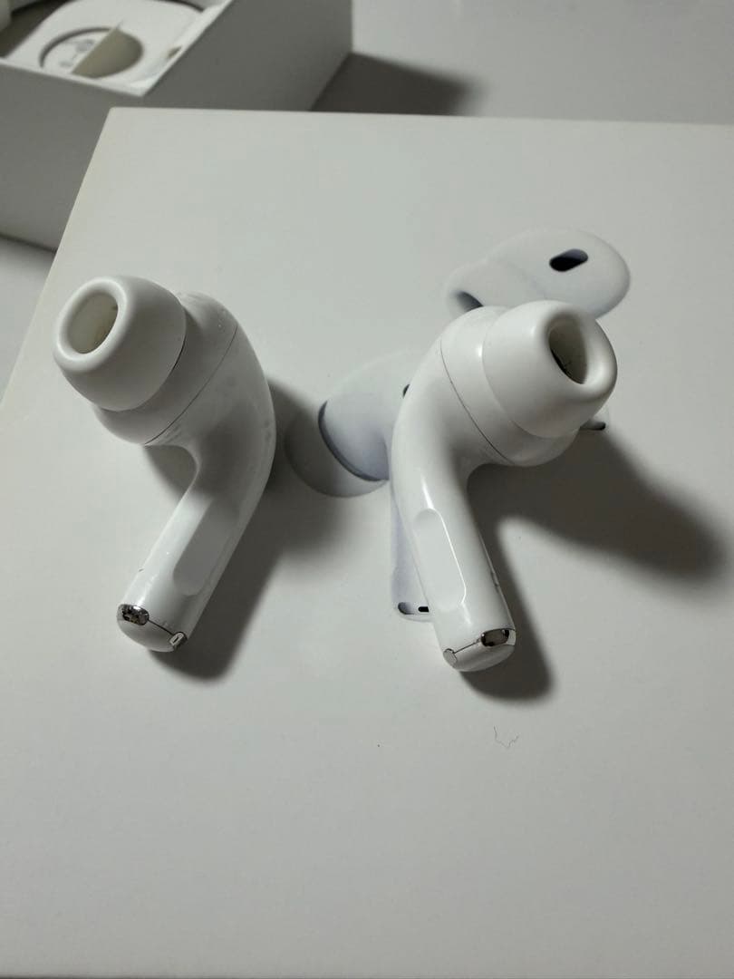 AirPods pro2 本体 ホワイト 充電ケーブル付き