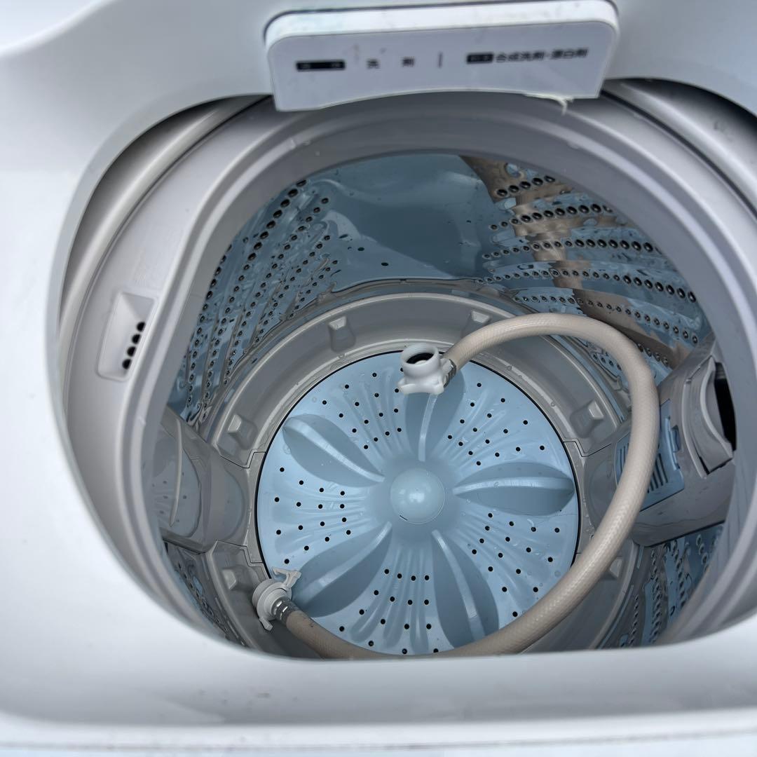 大阪無料配送 Hisense 縦型洗濯機 HW-55E2W 2023年製