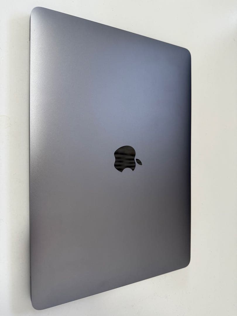 Apple MacBook Air (M1, 2020)256GB/シルバー