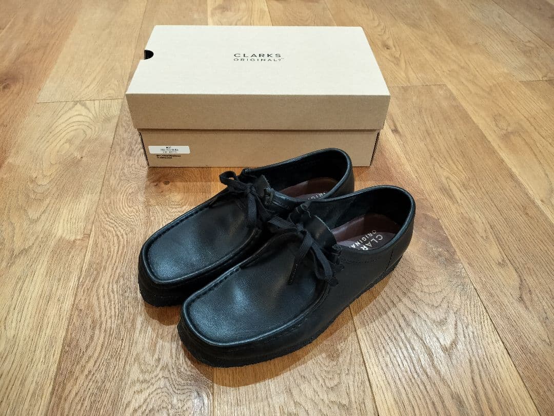 靴 Clarks Wallabee Black Leather