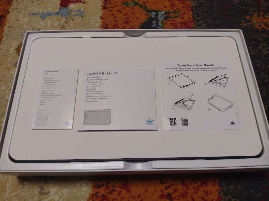 【ほぼ新品】HUION　KAMVAS13 + K20