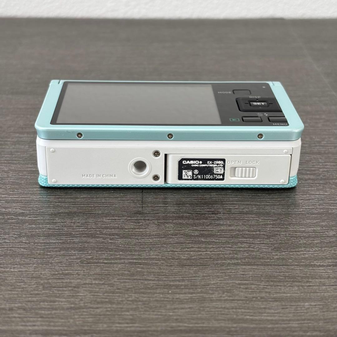 RT-175035 CASIO EXILIM EX-ZR60 デジタルカメラ