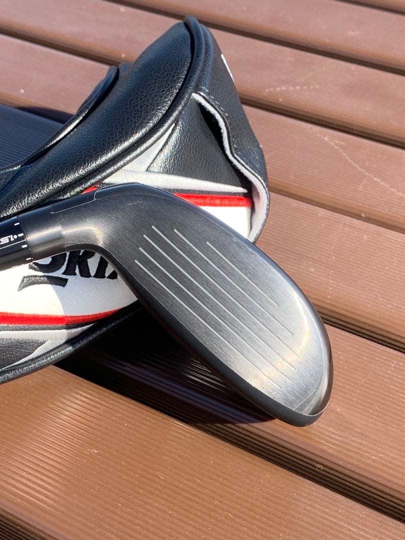 【未使用に近い】SRIXON ZXi ハイブリッド　UT4/22° ヘッドカバー