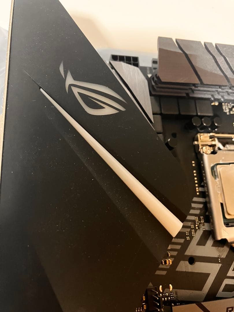 STRIX H370-F GAMING マザーボード　i7-8700付属