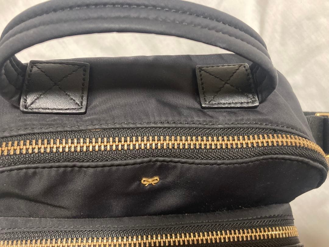 【ひな】Anya Hindmarch クロスボディ 黒 ショルダー バッグ