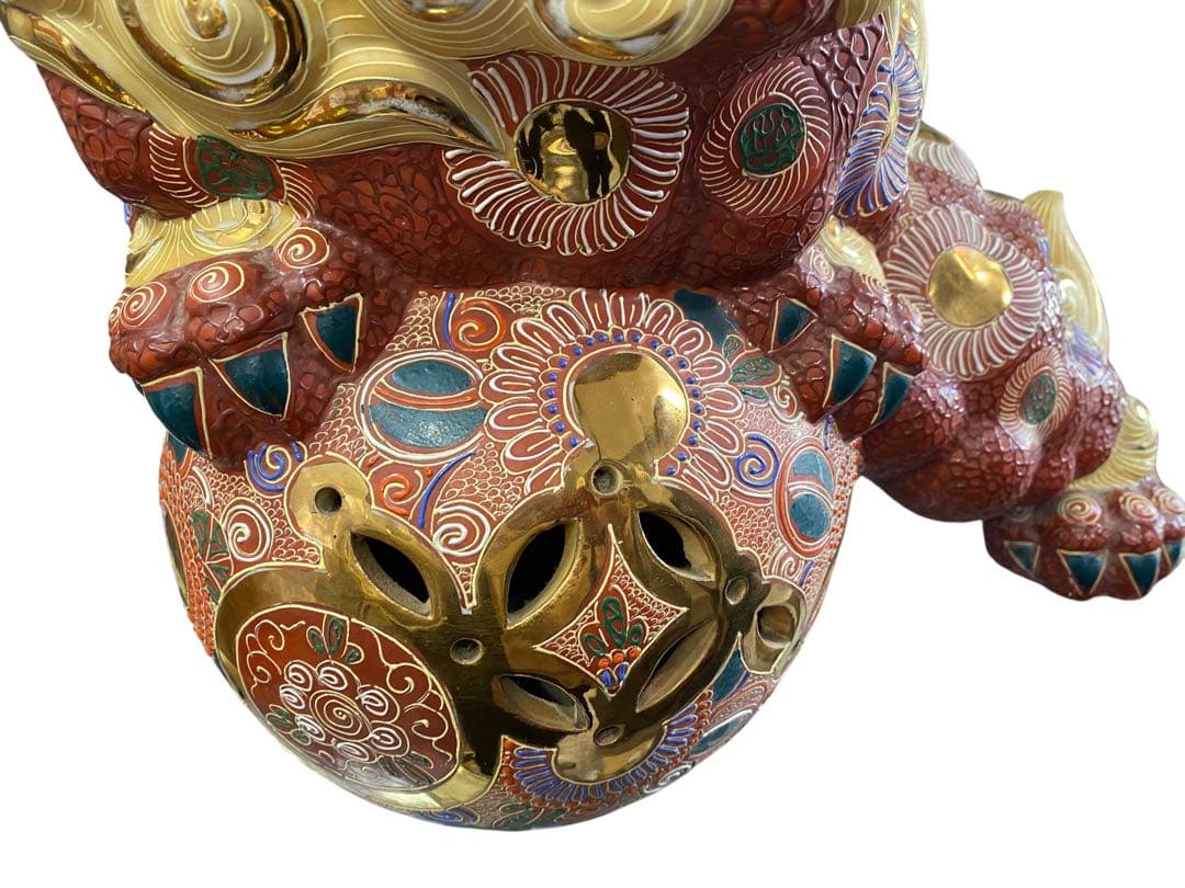 獅子の置物 赤金色　九谷　大吉　双仙