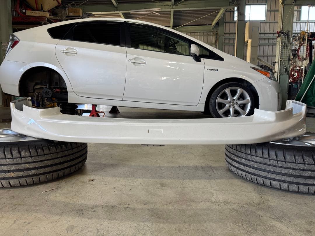 トヨタ 30プリウス前期モデリスタエアロ（フロント）