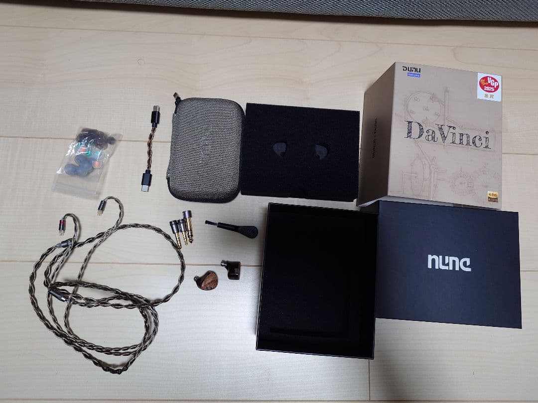 NUNU Da Vinci イヤフォン