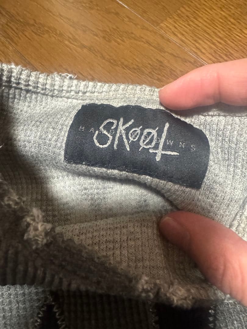 トップス Skoot y2K DECAY LONG SLEEVE