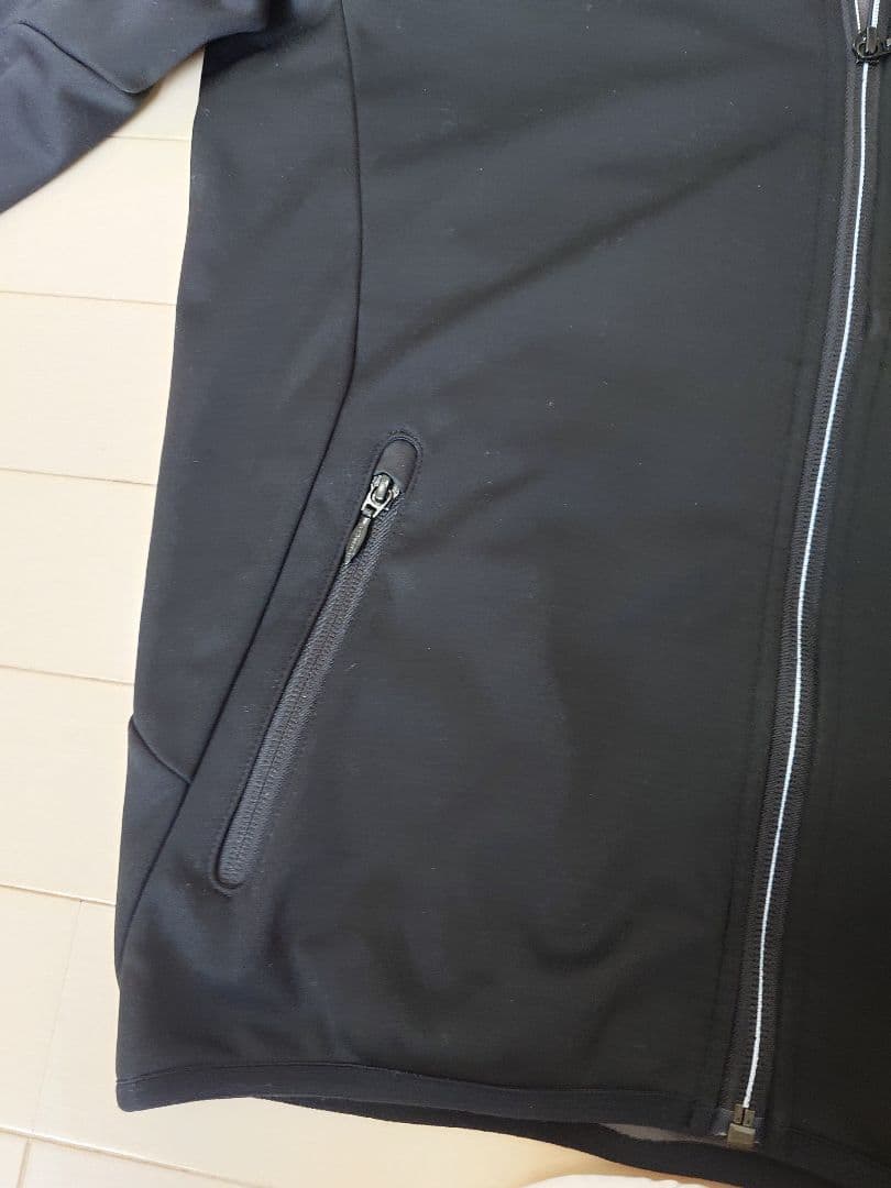 美品■デサント■ ミドラー 160 黒 ミドルレイヤー DESCENT スキー