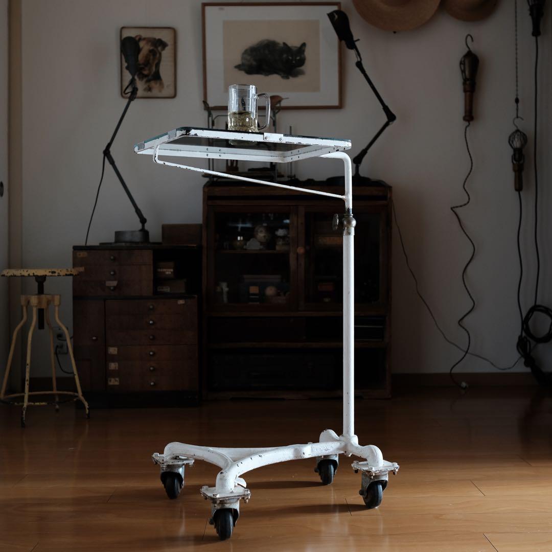 日本昭和時代（1950年頃）HIKARI製の医療用可動テーブル