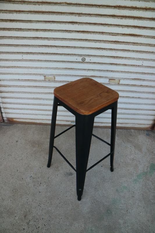 ☆送料無料☆ カウンターチェア / バーチェア / スタッキング / 金属製