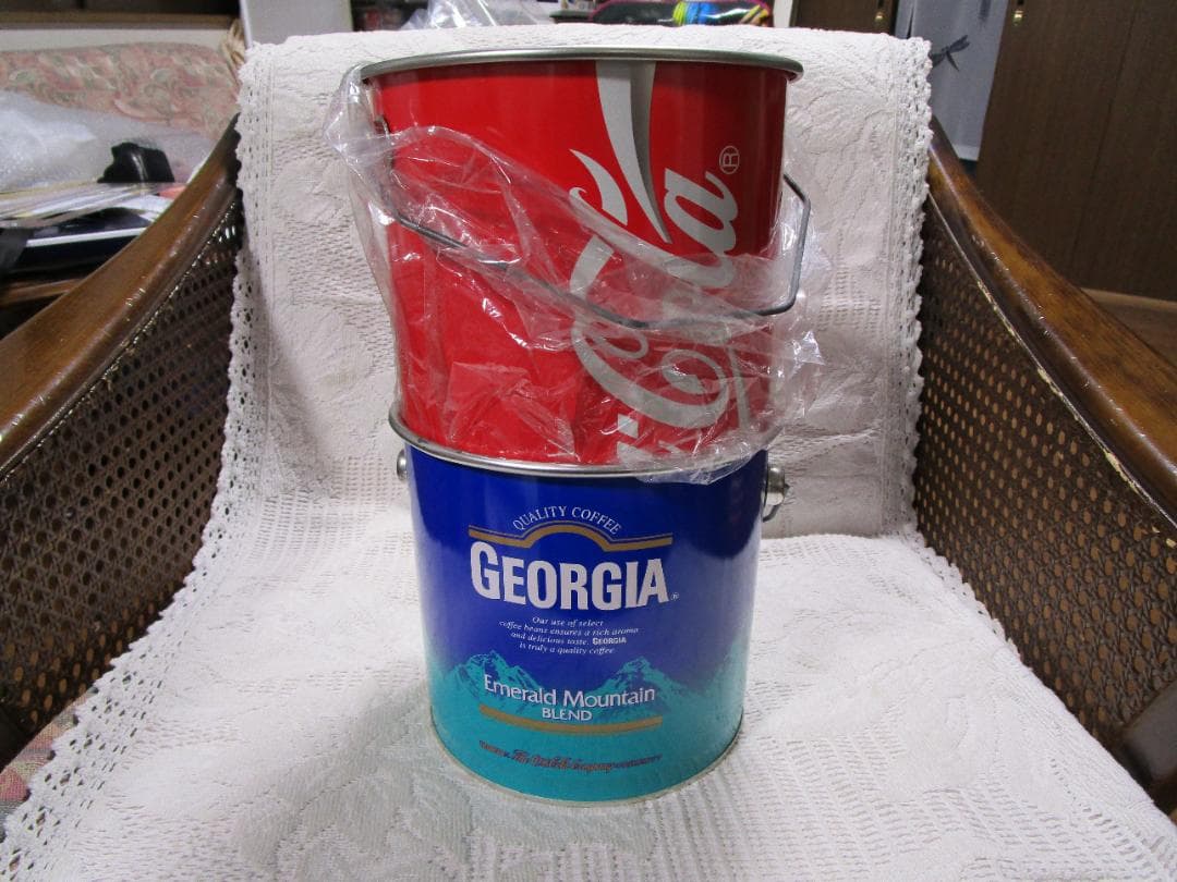 コカ・コーラ＆ジョージア　小物入れ缶　　昭和レトロ