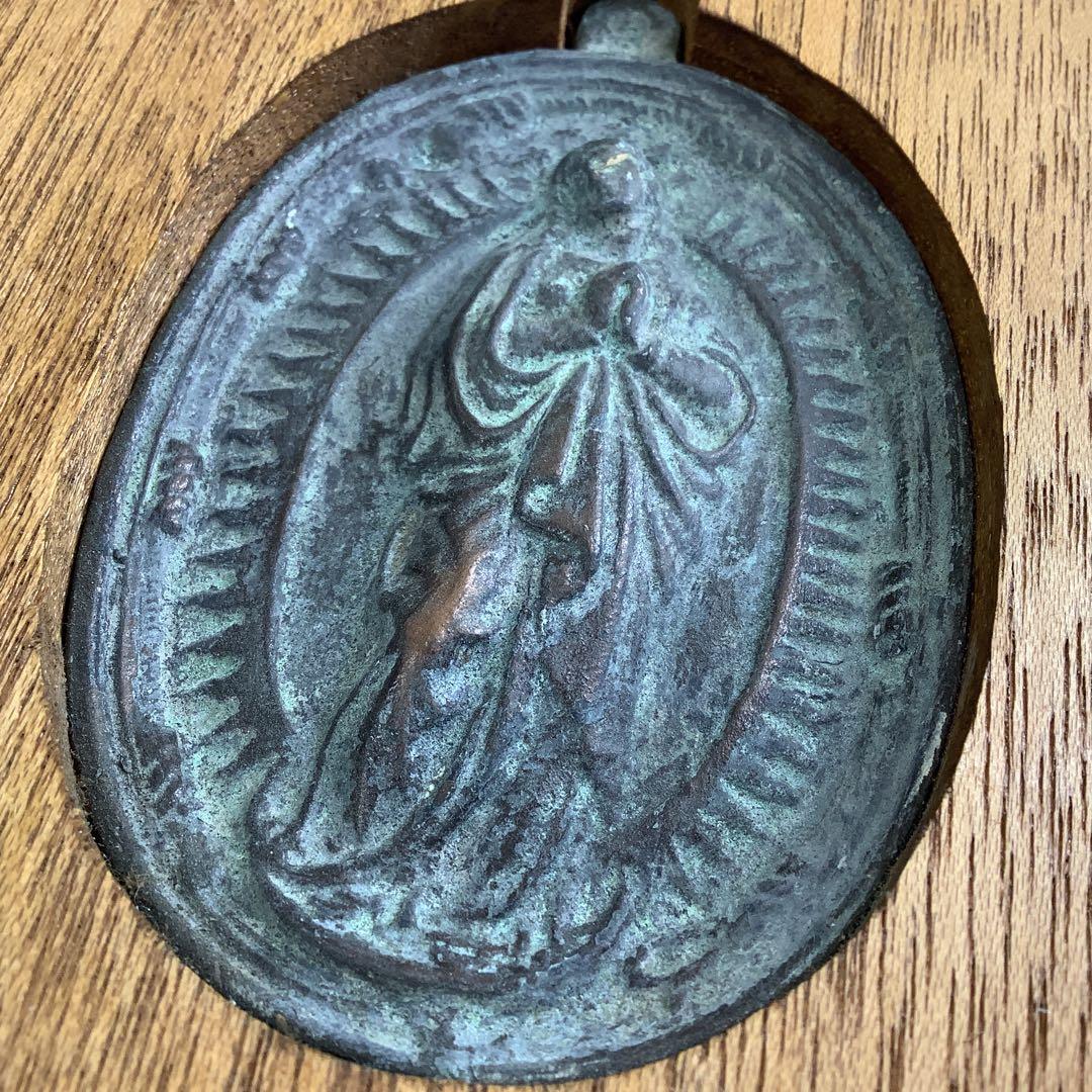 フォロワー割希少 美品 踏絵 浮彫 木製 マリア像 レプリカ長崎キリシタン 隠れ