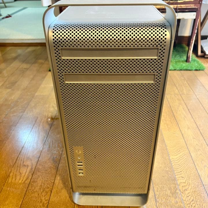 Apple Mac Pro 動作未確認
