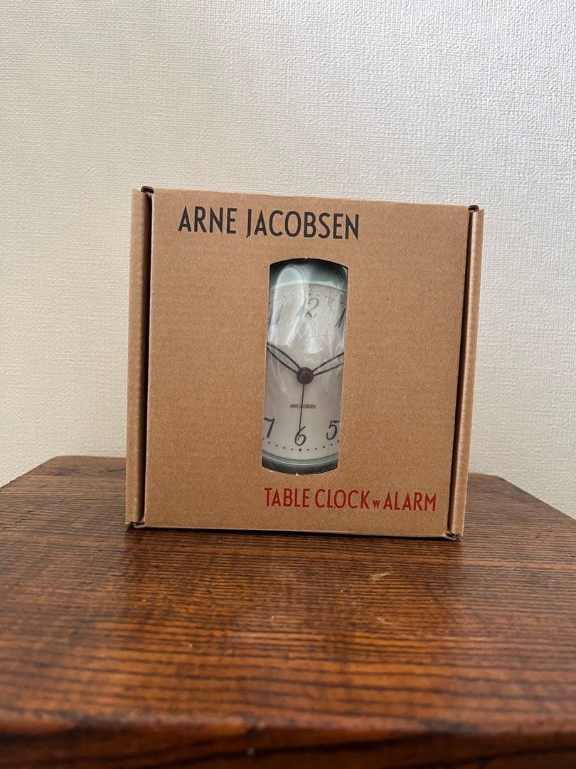 アルネヤコブセン　テーブルクロック　水色 アナログ置時計