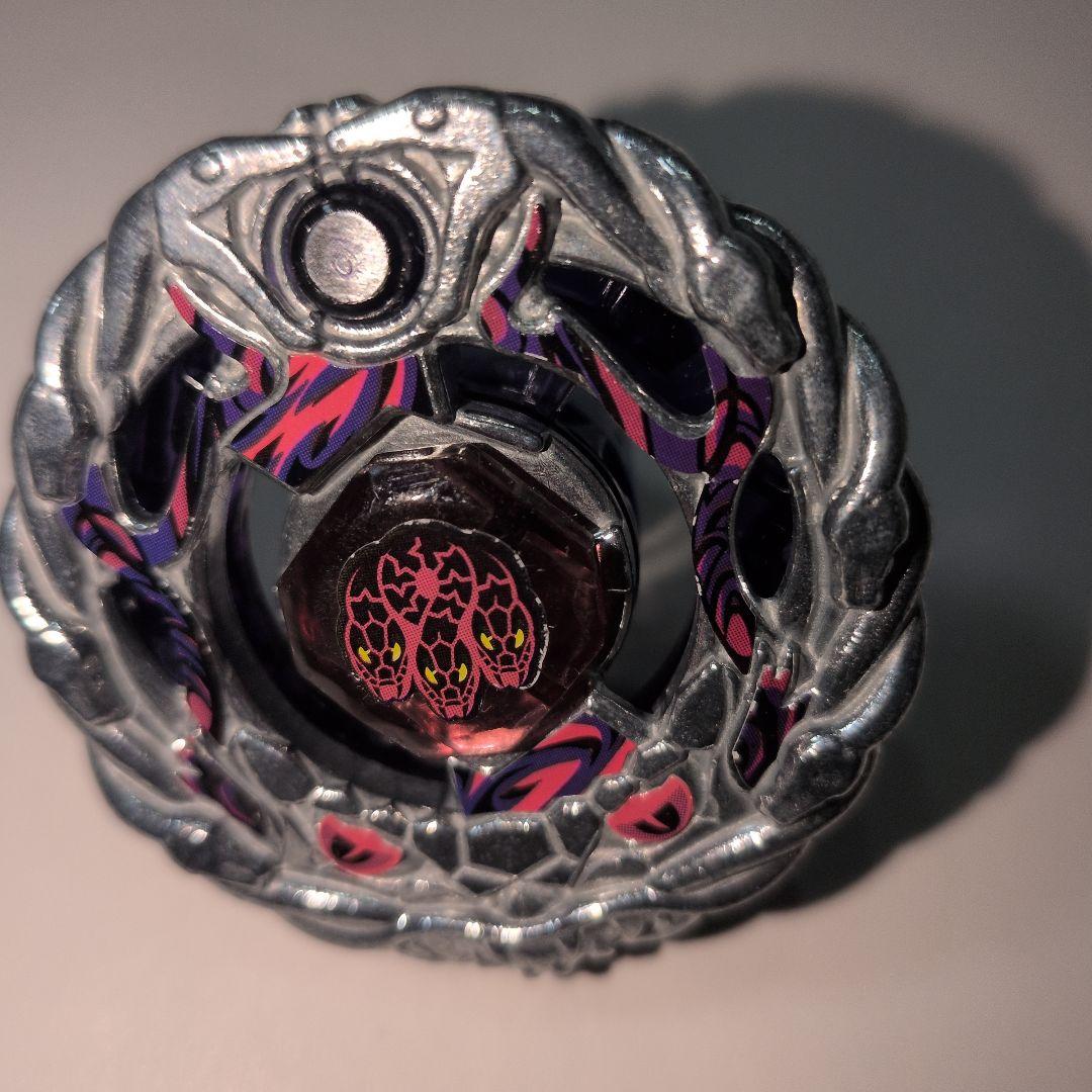 S*)様 メタルファイトベイブレード 10個セット ランチャーはオマケです。