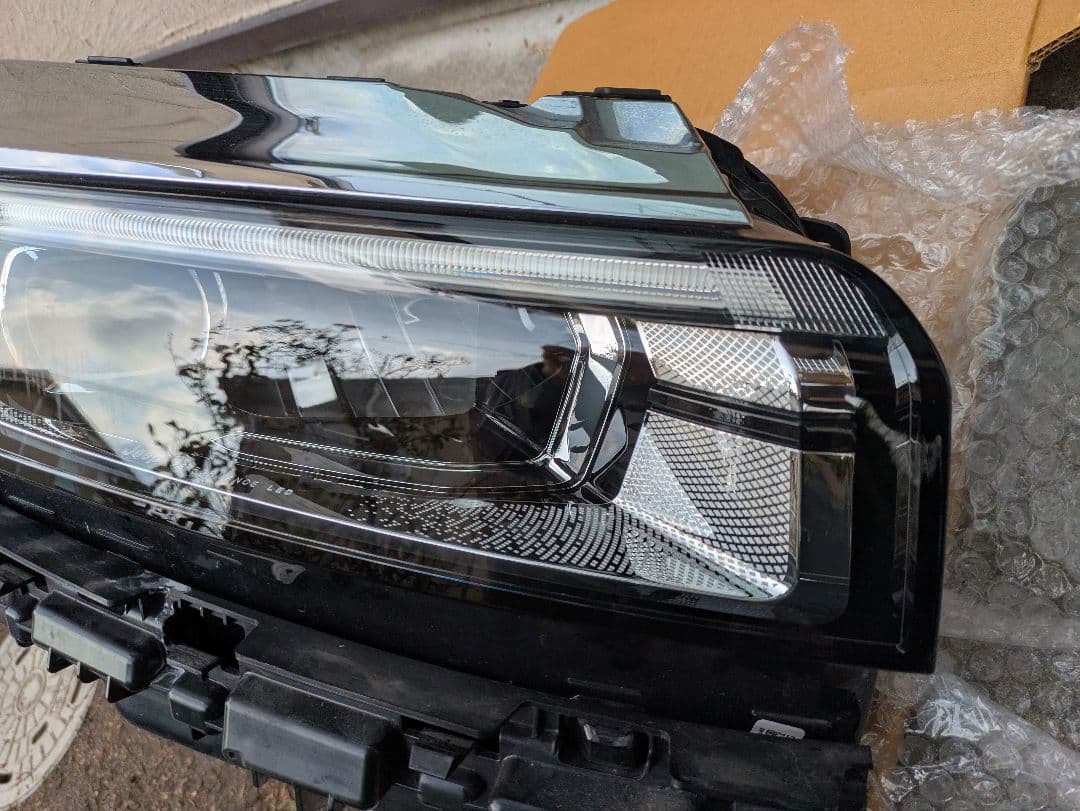 Jeep コマンダー（２代目） （2023年式）右ヘッドライト