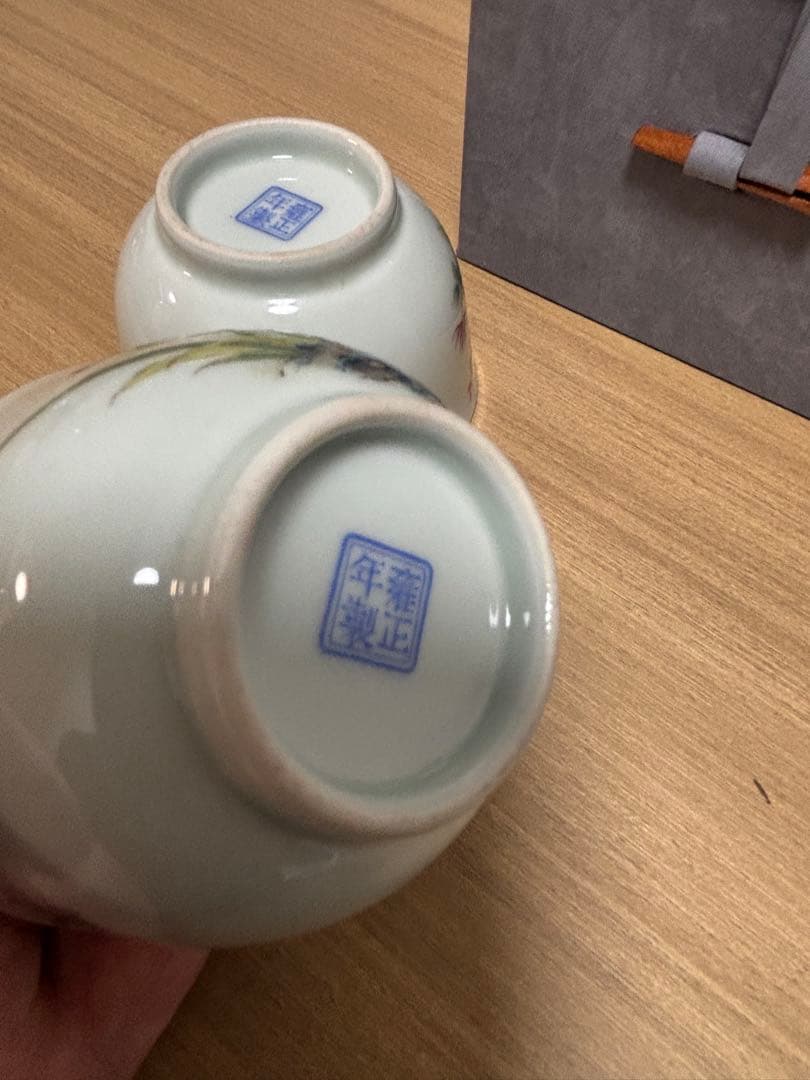 中国清時代　花鳥文茶碗 盃 粉彩　琺瑯彩　雍正年製在銘 官窯 2個セット（秋冬）