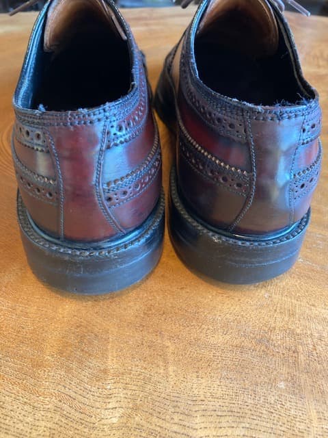 ★★ 　レザー ウィングチップ（コードバン）フローシャイム？★