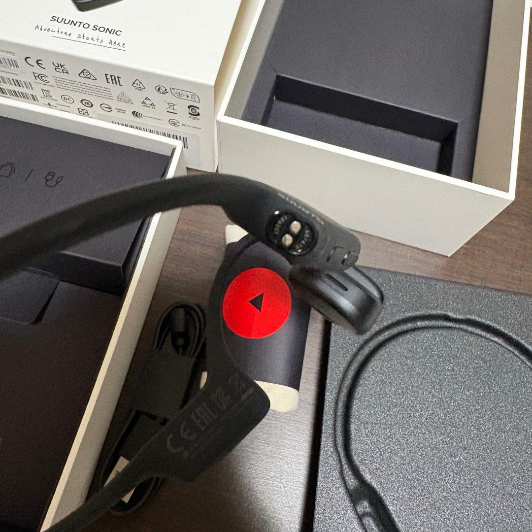 骨伝導イヤホン SUUNTO SONIC オープンイヤー　軽量 IP55防水