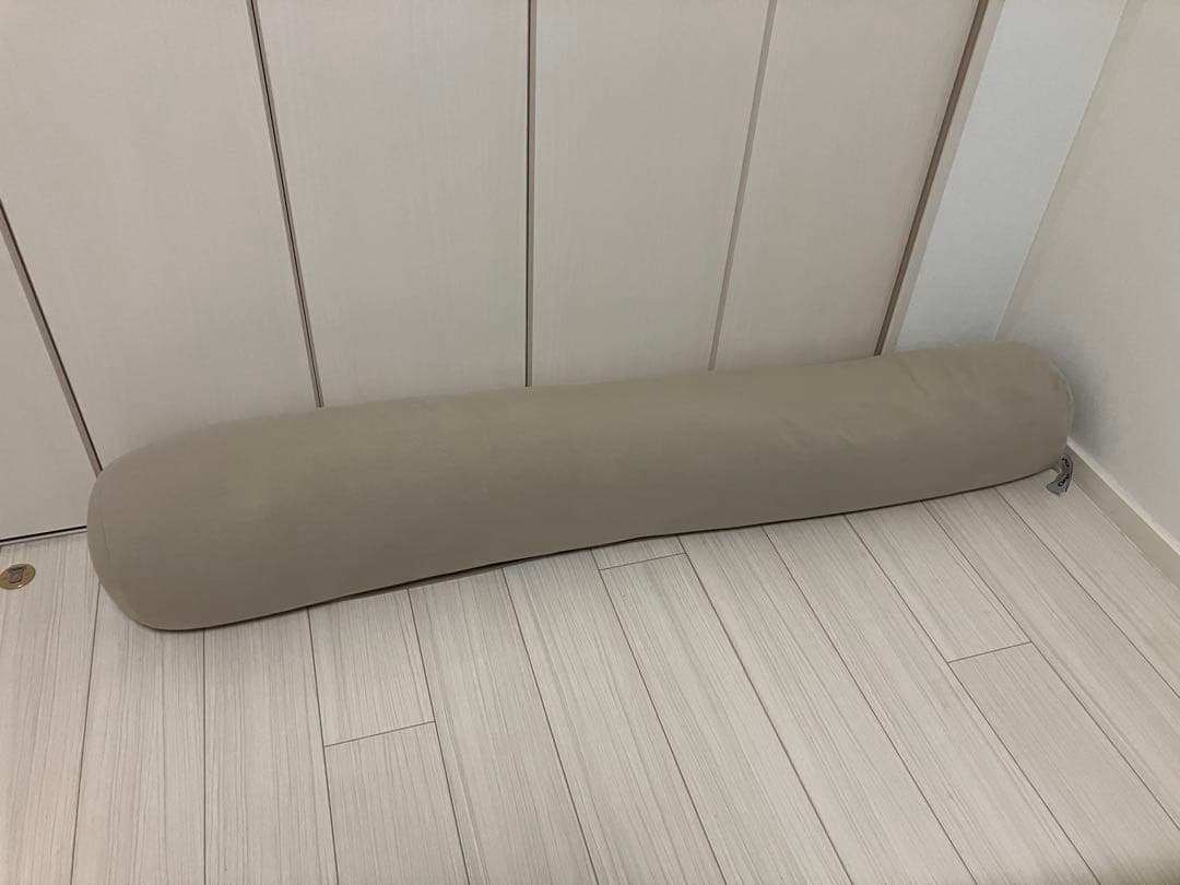 【k_tickets】Yogibo Roll Max ライトグレー