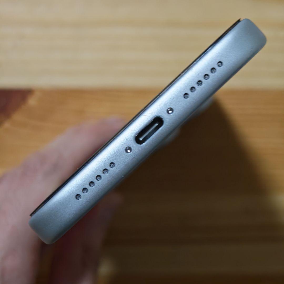 Apple iPhone 17 Pro Max Silver 512GB CA属