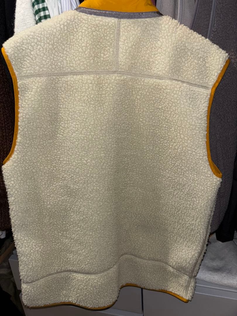 patagonia レトロX フリースベスト　クリーム/イエロー