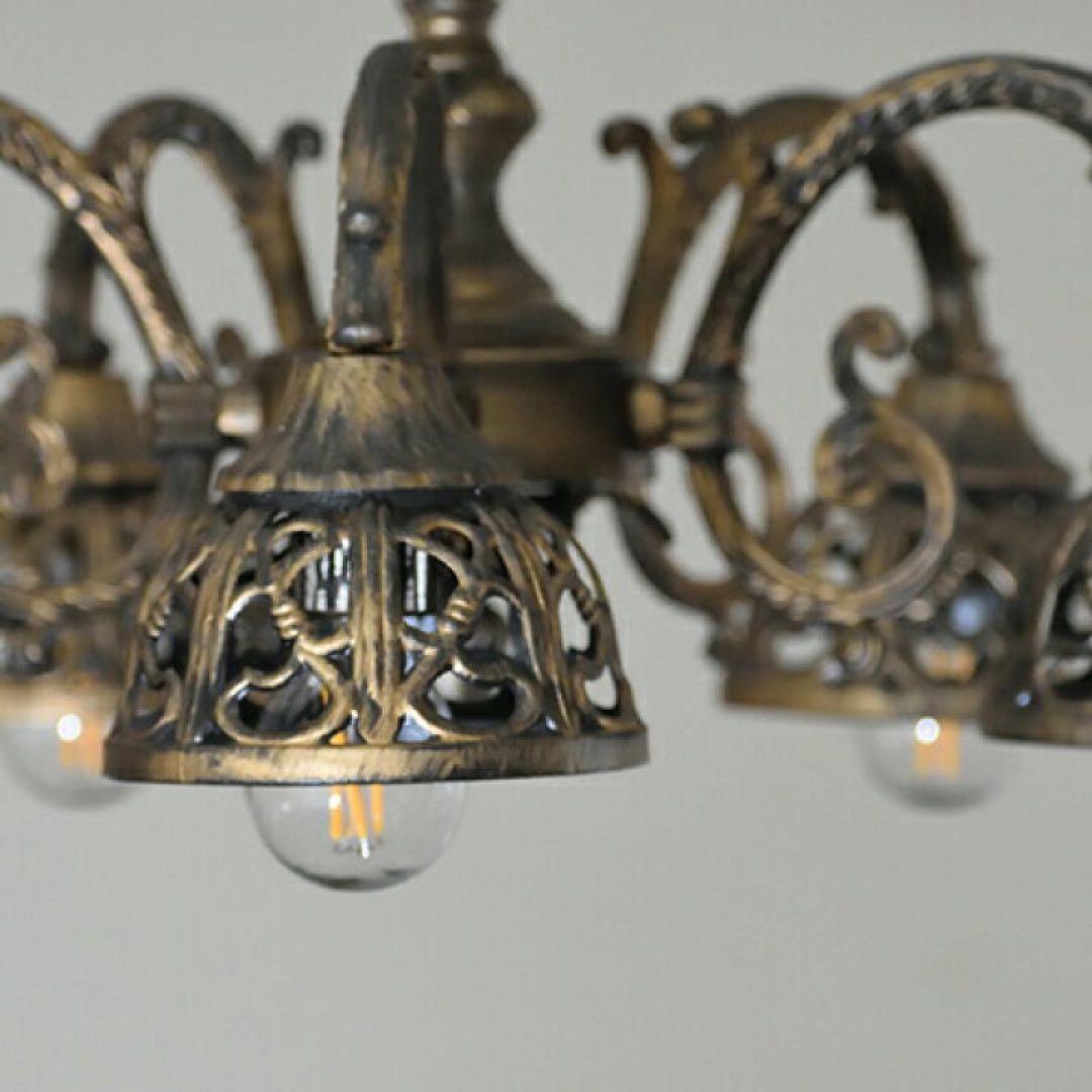 ジョグジャ　Jogjakarta ５灯シャンデリア残1点