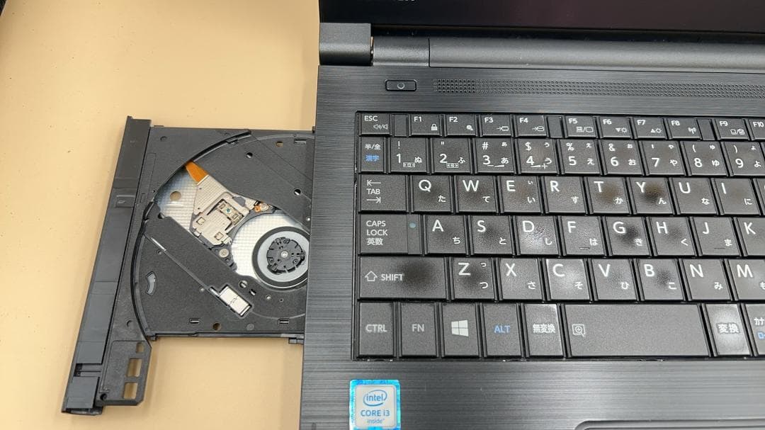 TOSHIBA dynabook B65 15.6インチ ノートパソコン