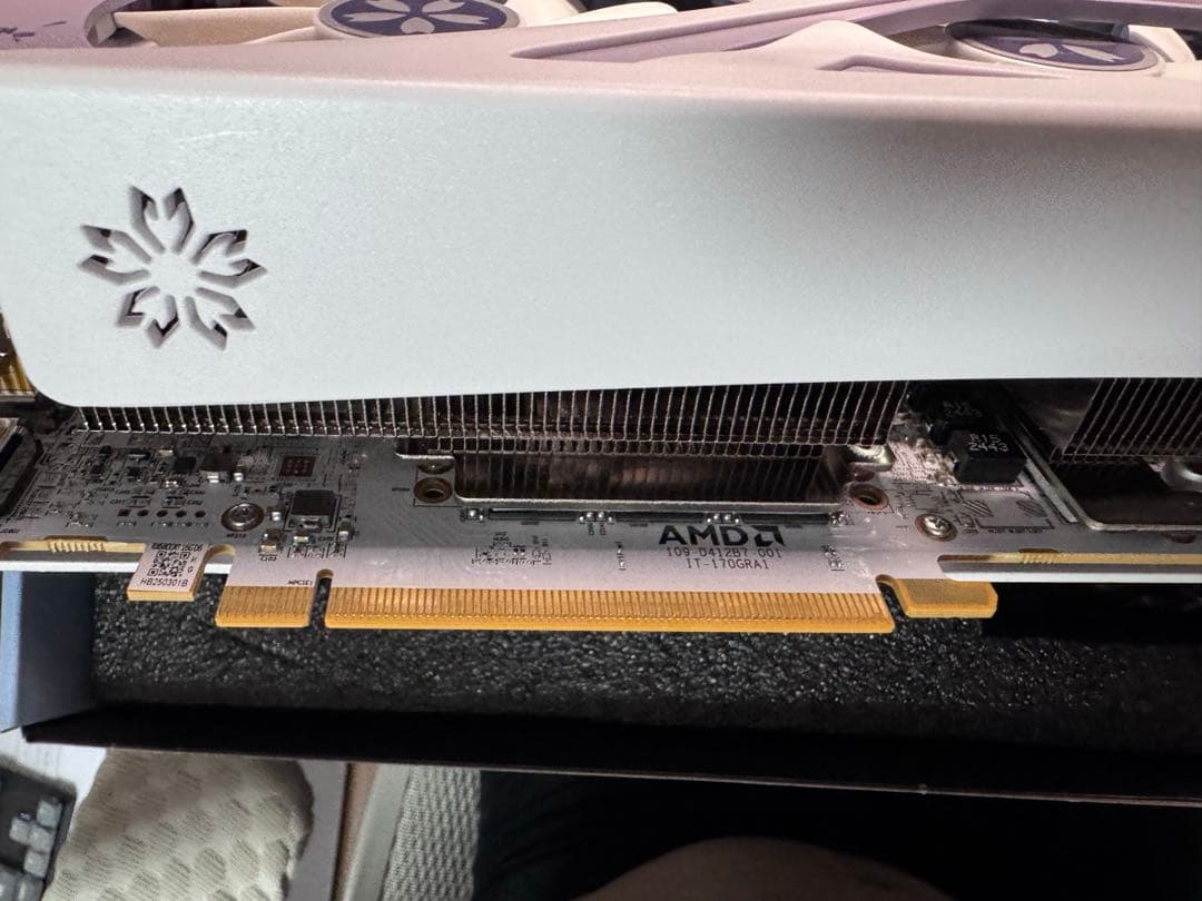 グラフィックボード・グラボ・ビデオカード Yeston Radeon RX6800XT 16GB Sakura Waifu