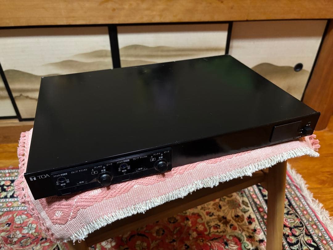 ①TOA ダイバシティワイヤレスチューナーWT-1822 二波
