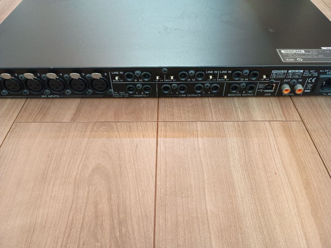 TASCAM US-2000 USBオーディオインターフェース