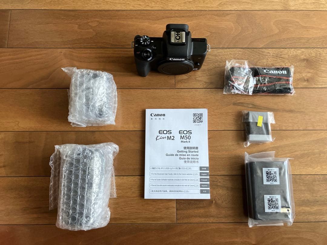 Canon キャノンEOS Kiss M2 ダブルズームキット ブラック