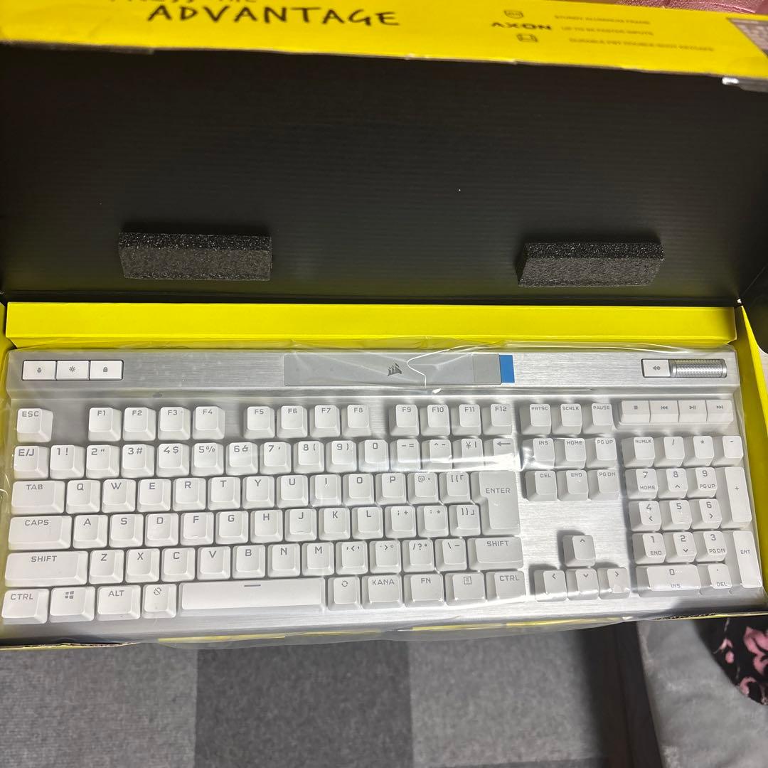 CORSAIR K70 PRO RGBキーボード