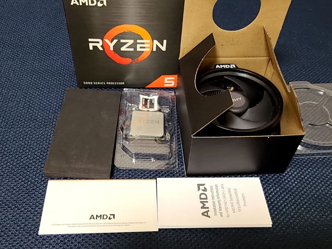 AMD Ryzen 5 5600X 状態良好 付属品全付
