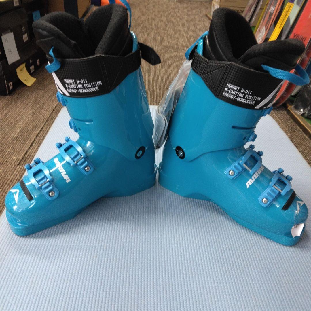 AVIRIVA HORNET 110、24.5cm、未使用・新品