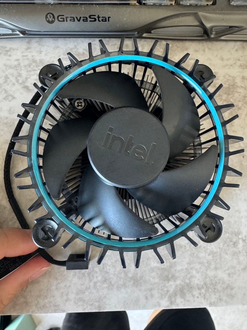 CPU intel core i3 14100f