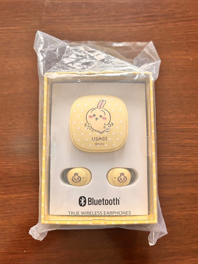 【新品・未開封】ちいかわ ハチワレ うさぎ　完全ワイヤレス イヤホン