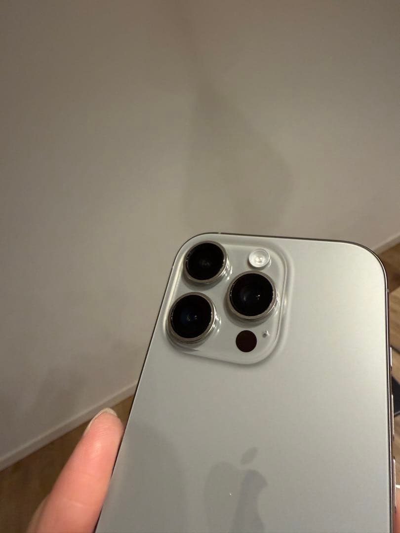 即日発送iphone 16 pro 512 gb ナチュラルチタニウム