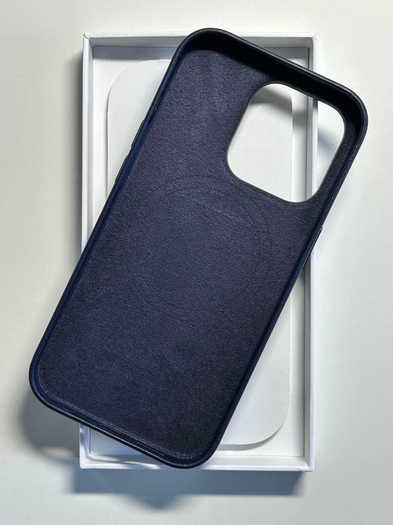 【新品】純正 iPhone 14 Pro レザーケース・インク①