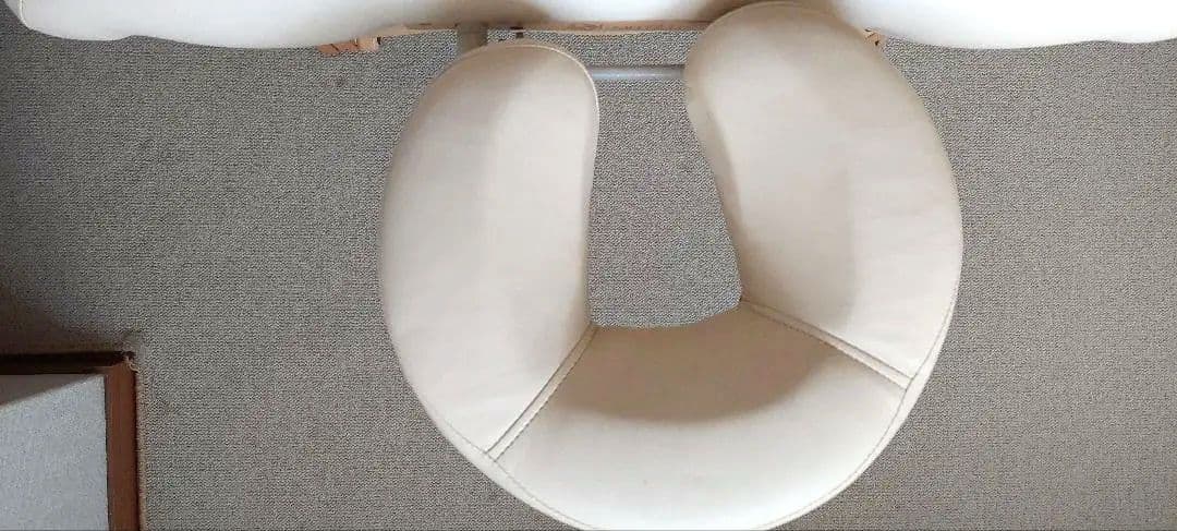 マッサージ、リラクゼーション整体用ベッド　アースライト